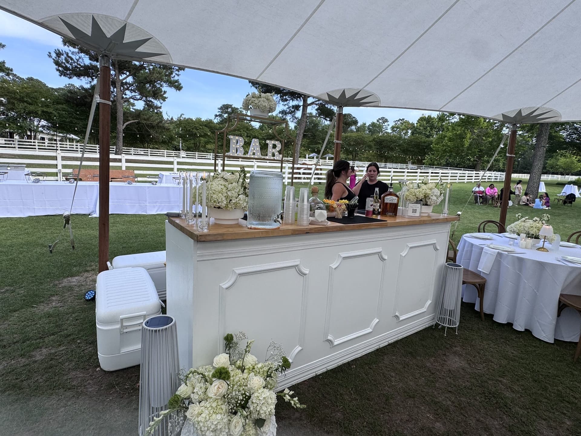 Full-Service Luxury Bartending